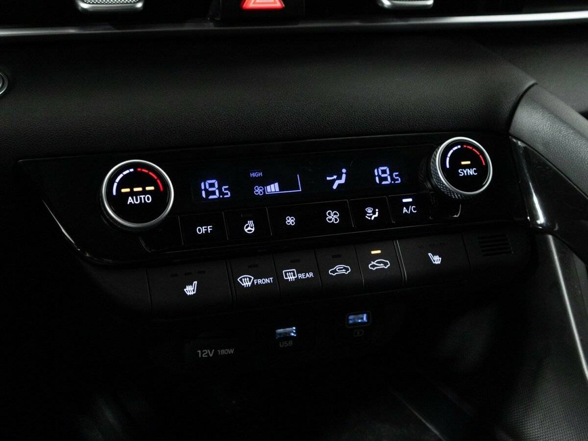 Купить Hyundai Elantra с пробегом. Фото: #15