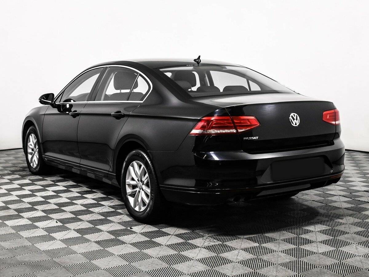 Купить Volkswagen Passat с пробегом. Фото: #6
