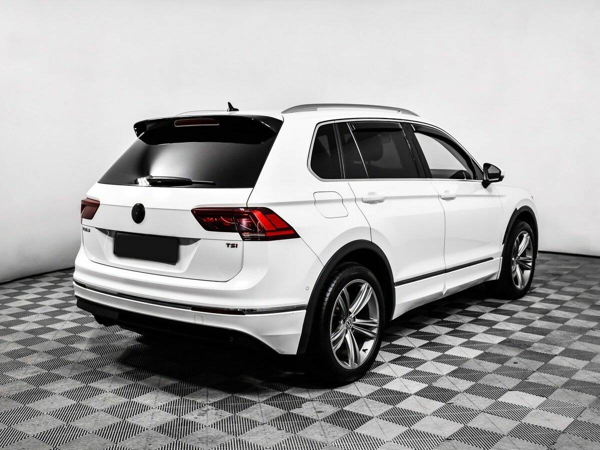 Купить Volkswagen Tiguan с пробегом. Фото: #4