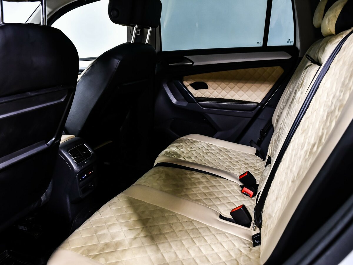 Купить Volkswagen Tiguan с пробегом. Фото: #11