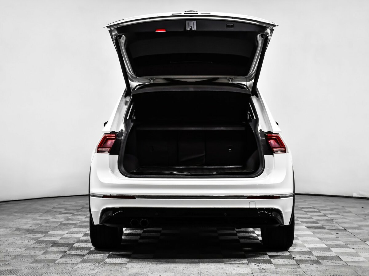 Купить Volkswagen Tiguan с пробегом. Фото: #13