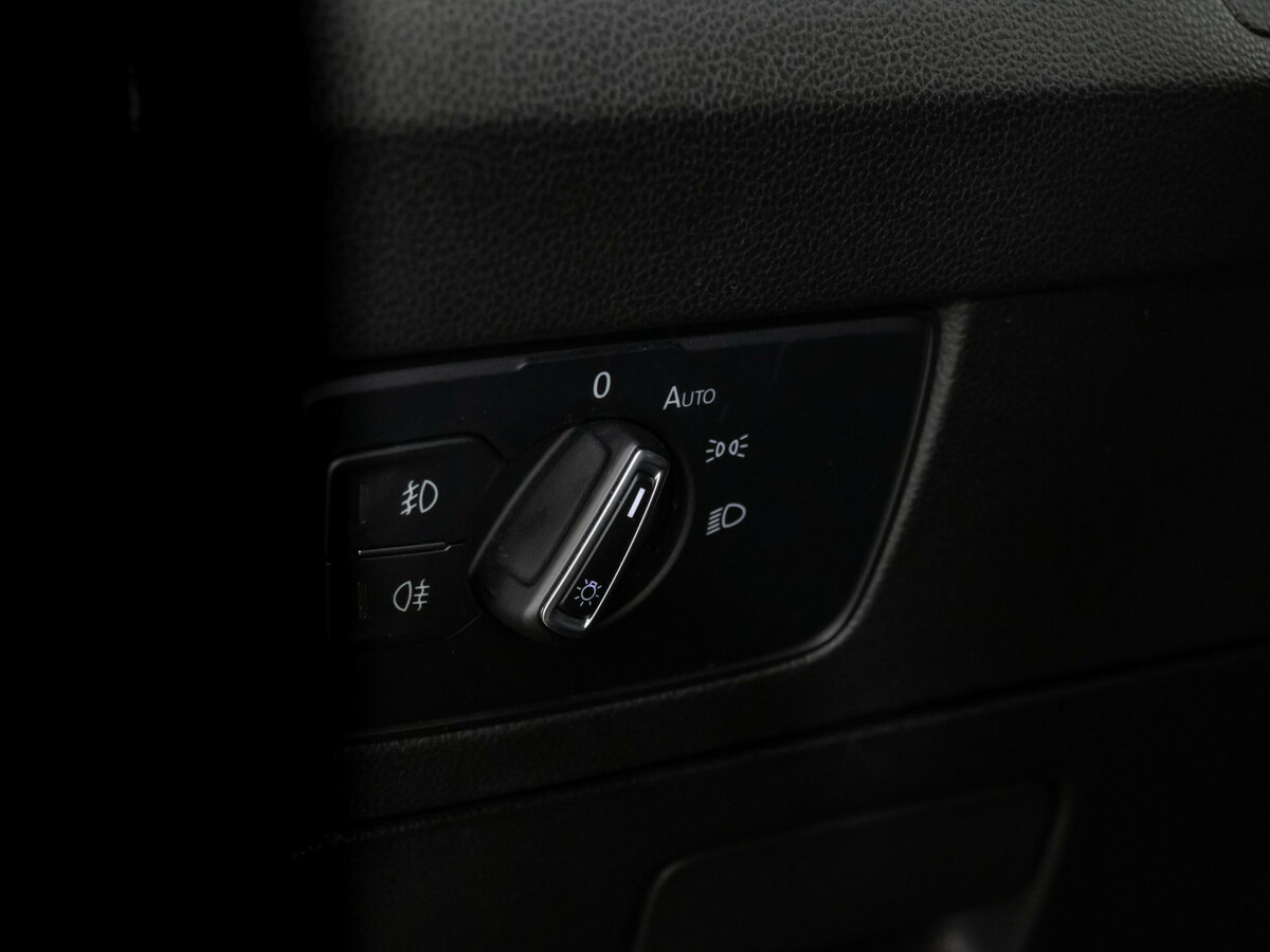 Купить Volkswagen Passat с пробегом. Фото: #13