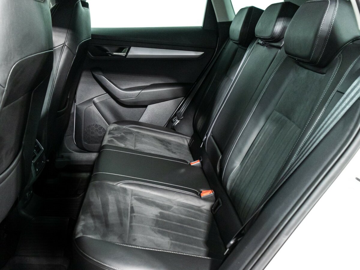Купить Skoda Karoq с пробегом. Фото: #9