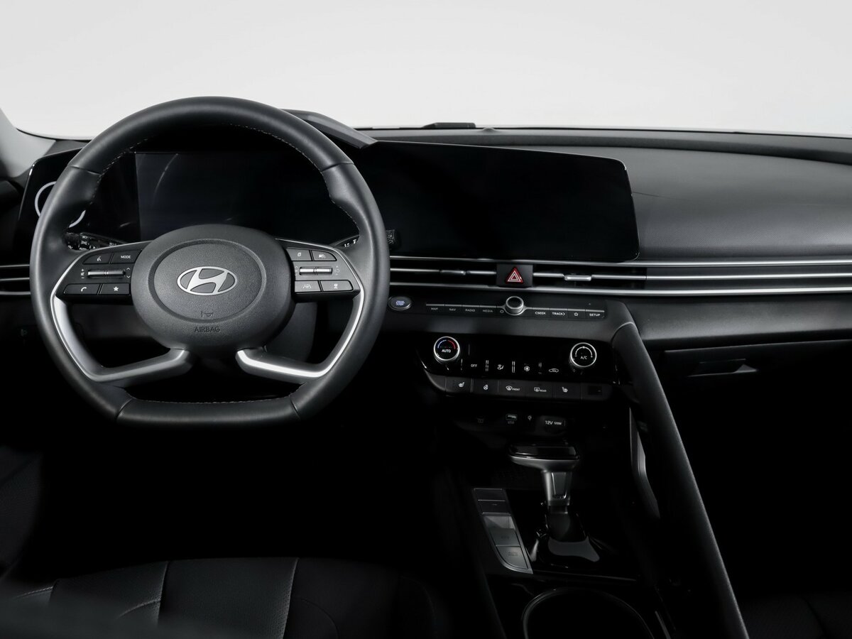 Купить Hyundai Elantra с пробегом. Фото: #9