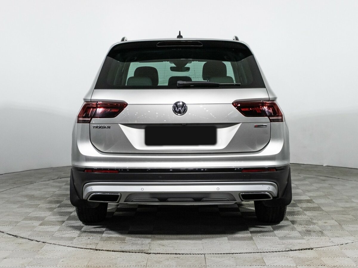 Купить Volkswagen Tiguan с пробегом. Фото: #4