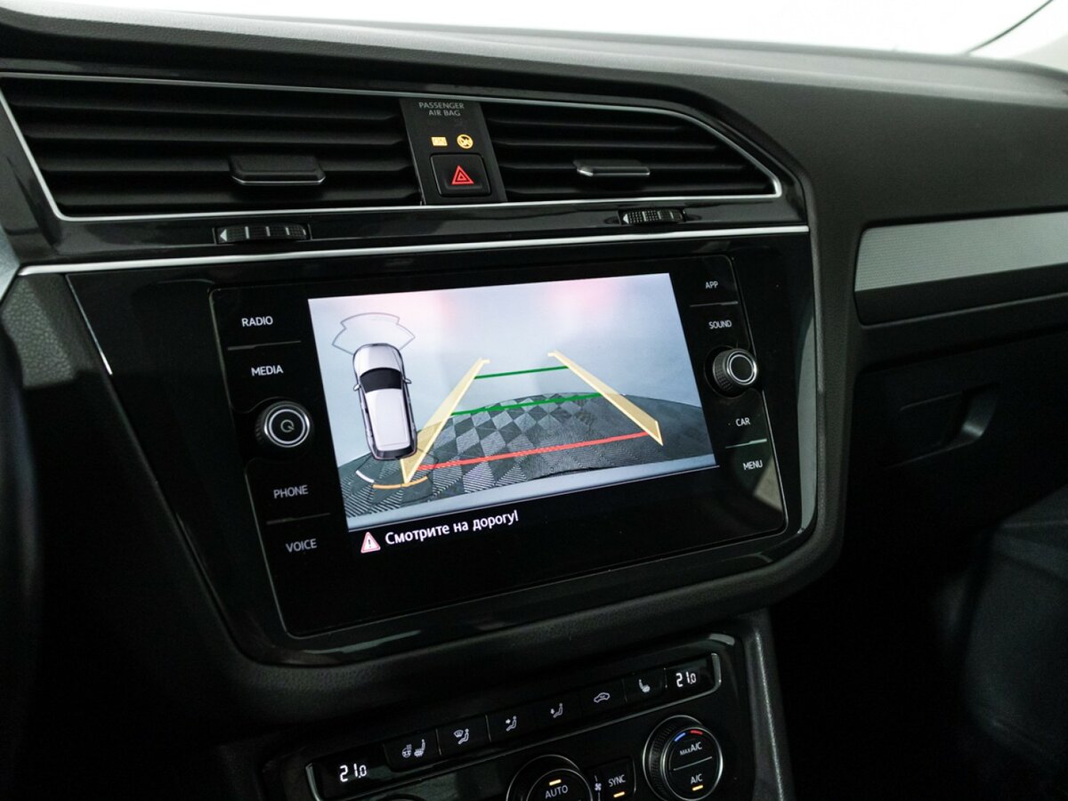 Купить Volkswagen Tiguan с пробегом. Фото: #12