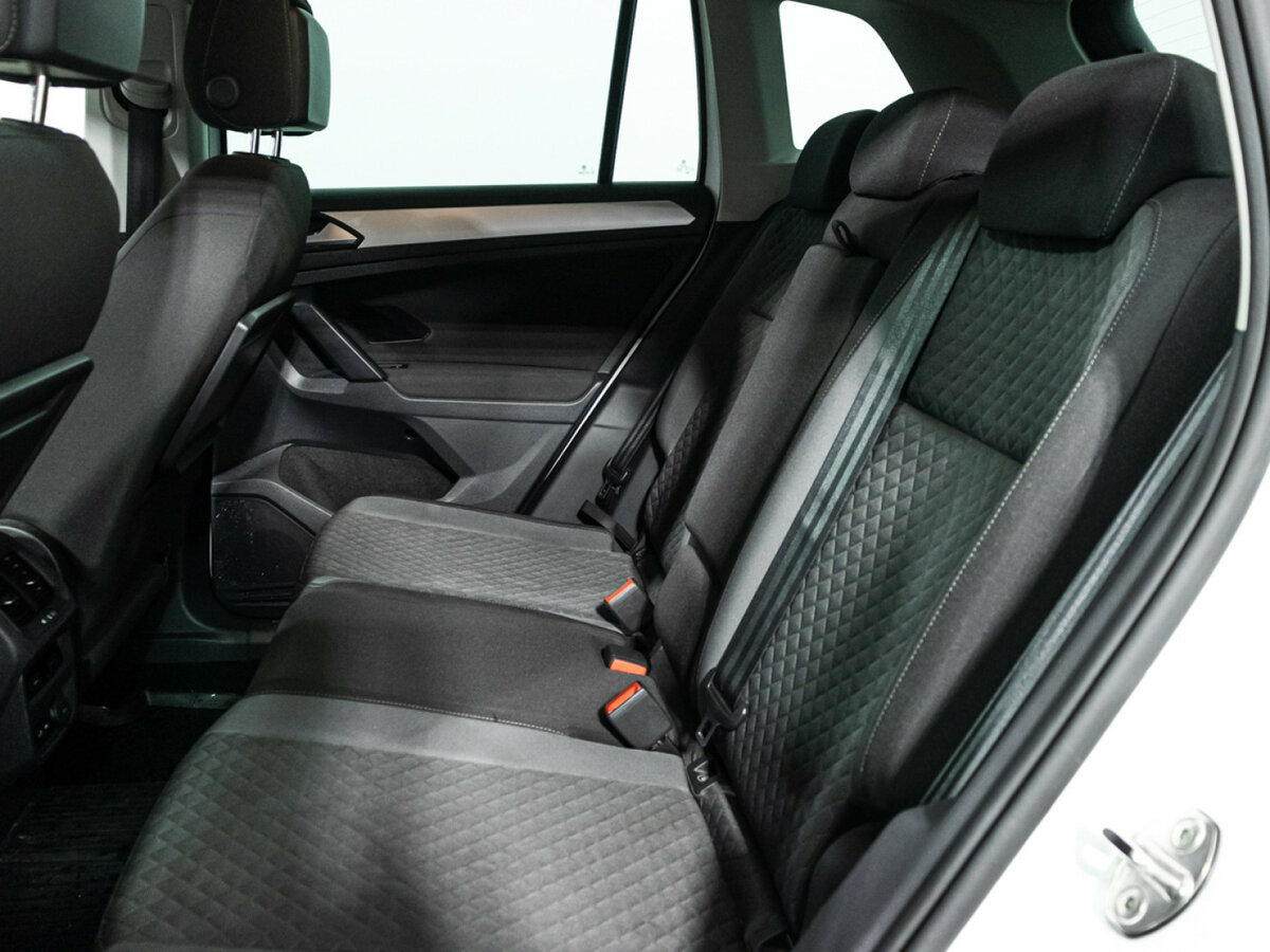 Купить Volkswagen Tiguan с пробегом. Фото: #8