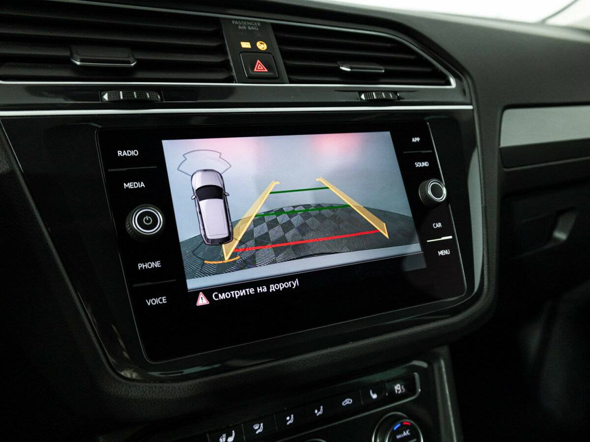 Купить Volkswagen Tiguan с пробегом. Фото: #18
