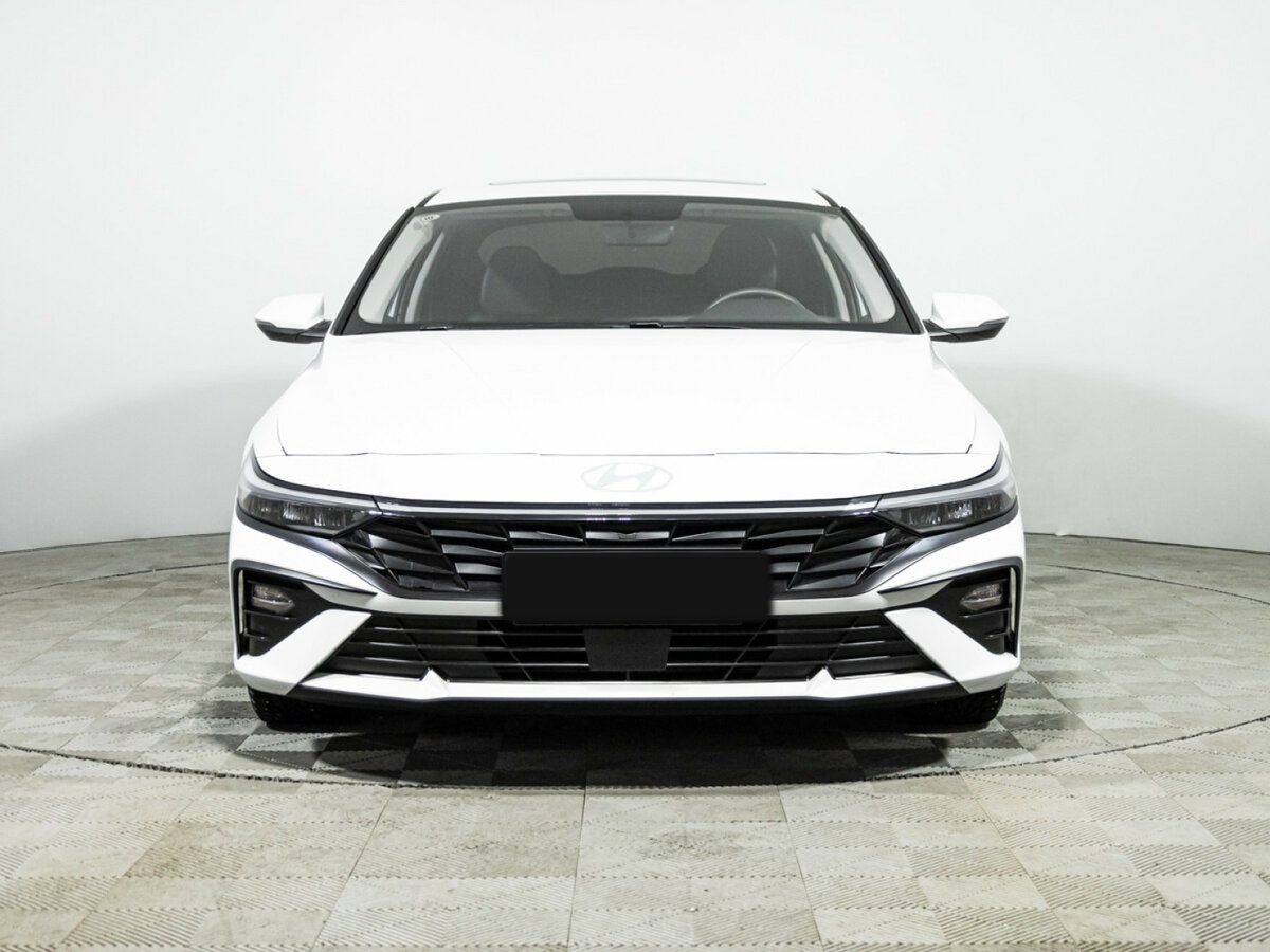 Купить Hyundai Elantra с пробегом. Фото: #1