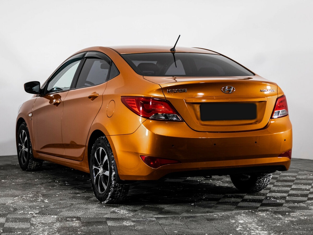 Купить Hyundai Solaris с пробегом. Фото: #5
